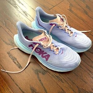 HOKA WOMEN'S MACH 5